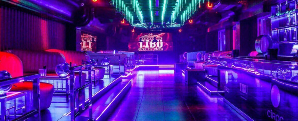 Governo espanhol ordena encerramento de bares e discotecas