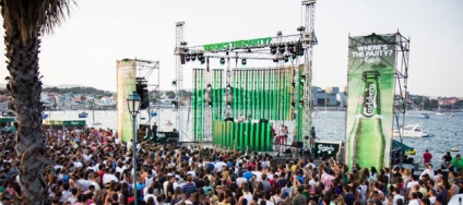 Carlsberg Where’s The Party em Cascais tem cartaz fechado. Conhece-o