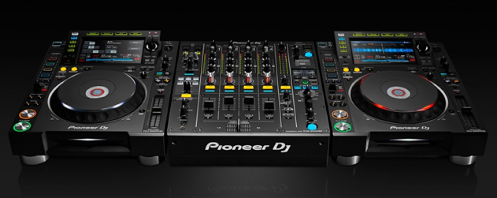 Pioneer anunciam topos de gama CDJ-2000NXS2 e DJM-900NXS2