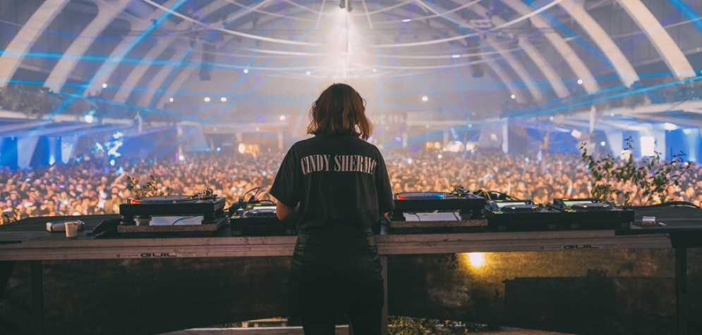 Nina Kraviz e Amelie Lens celebram Halloween no Brunch Electronik em Lisboa