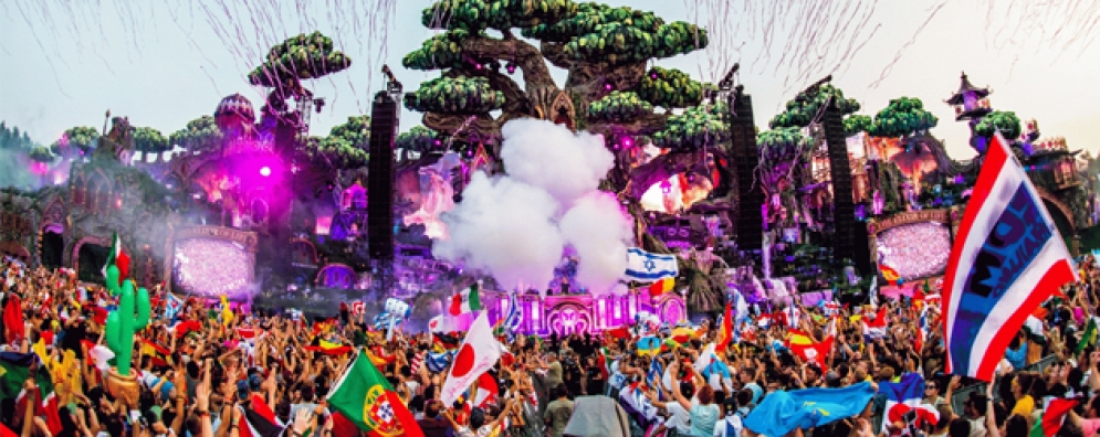 Tomorrowland: 23 minutos de cortar a respiração