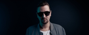 Robin Schulz lança colaboração com Piso 21