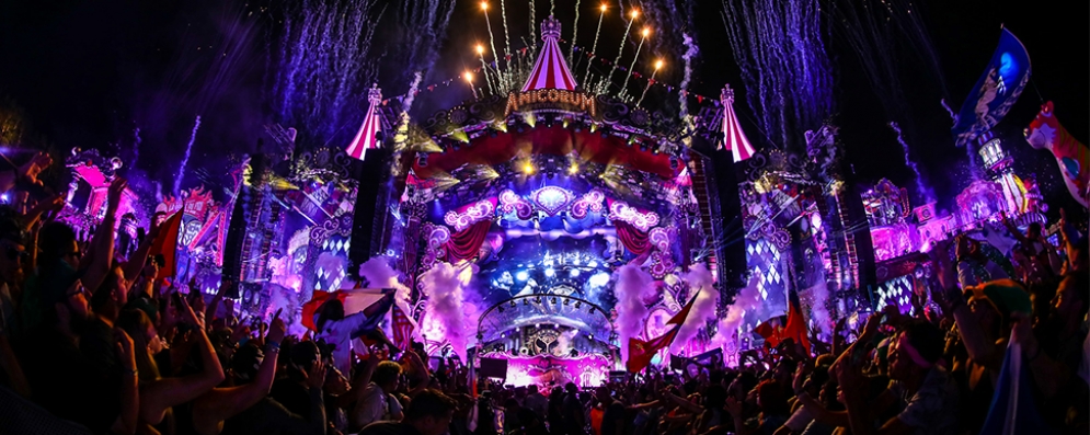 Tomorrowland anuncia livestream da edição deste ano, com direito a eclipe lunar